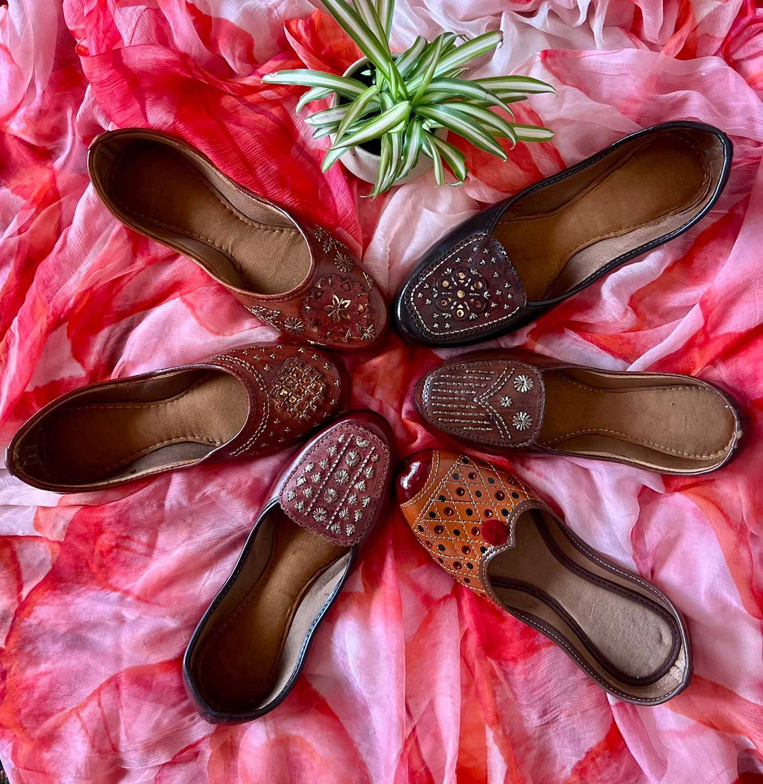 Handcrafted Leather Juttis